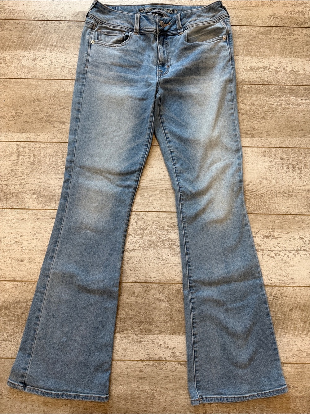 American Eagle Outfitters Light Wash Super Stretch Kick Boot Jeans Size 10